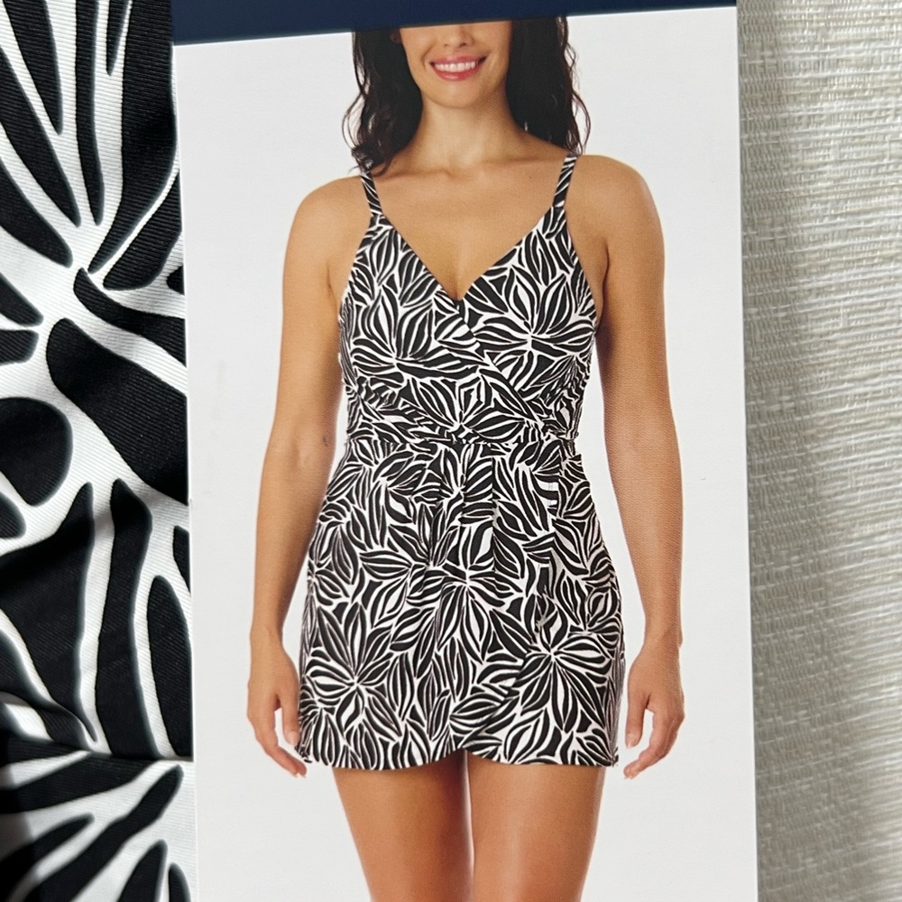 Black and White Lands’ End Swim Suit Size Medium